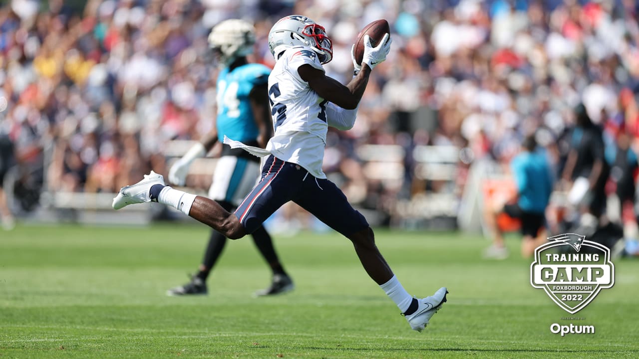 Patriots: Mac Jones, Nelson Agholor show rapport in training camp