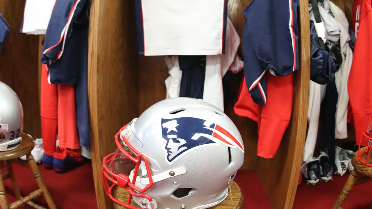 Pregame AFC Championship: Inside The Patriots Locker Room And Player ...