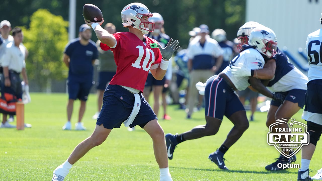 Patriots training camp: Defenders light up as linebacker Jahlani Tavai sees  reps on offense 