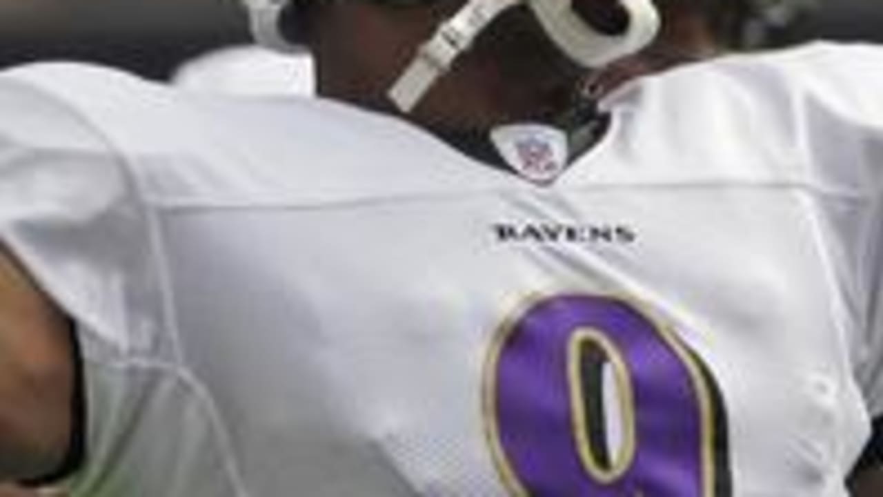 Quarterback Steve McNair of the Baltimore Ravens looks for a receiver