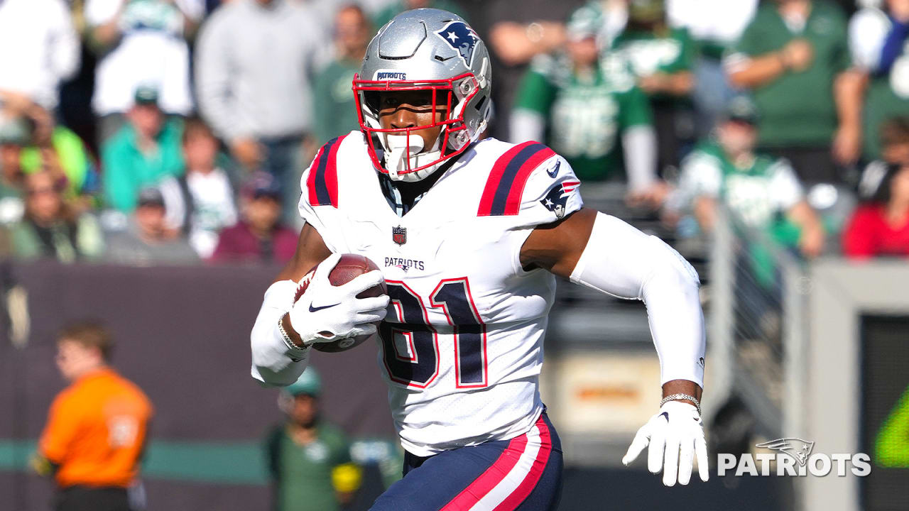 Analysis: Patriots Downgrade CB Jalen Mills, TE Jonnu Smith to Out for Sunday's Game vs. Bills