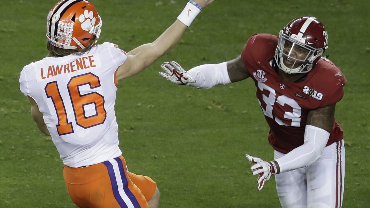 Photos: Patriots 3rd round pick Anfernee Jennings in action