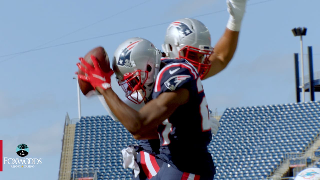 Sights and Sounds  Miami Dolphins vs. New England Patriots at Gillette  Stadium 