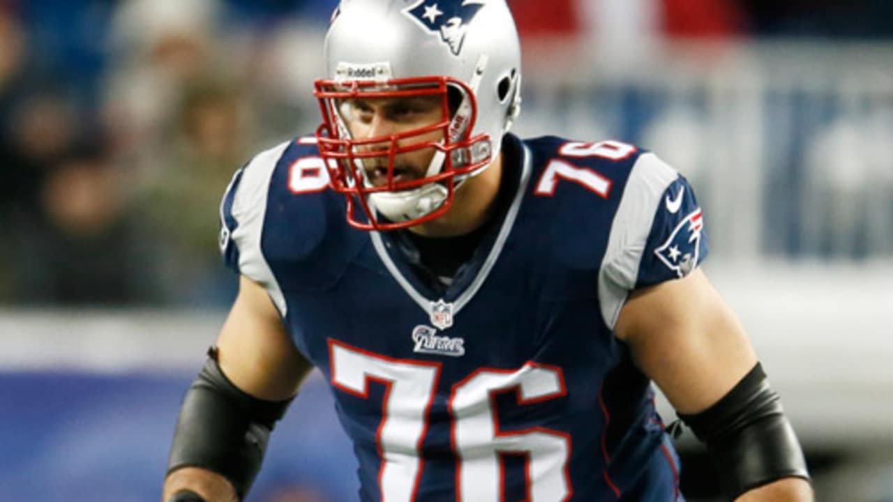 Report: Vollmer to re-sign