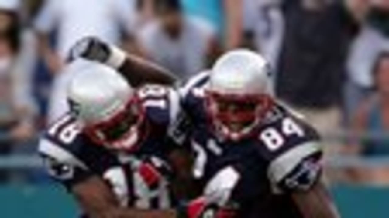 Patriots: Troy Brown returns; Colvin done for season