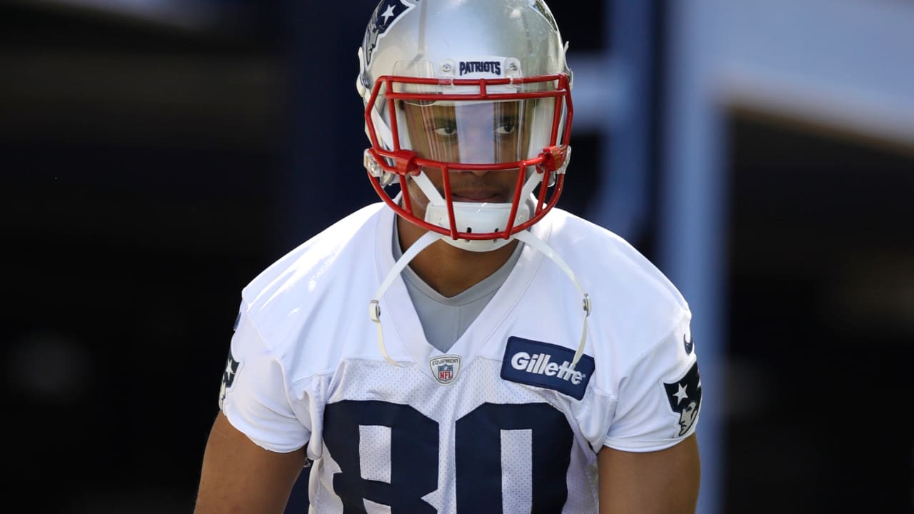 Report: Patriots Sign WR Jalen Hurd, LB Diego Fagot to Fill Out 90