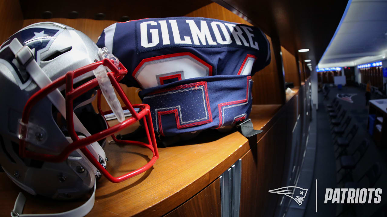 Photos: Pregame Week 1: Inside The Patriots Locker Room