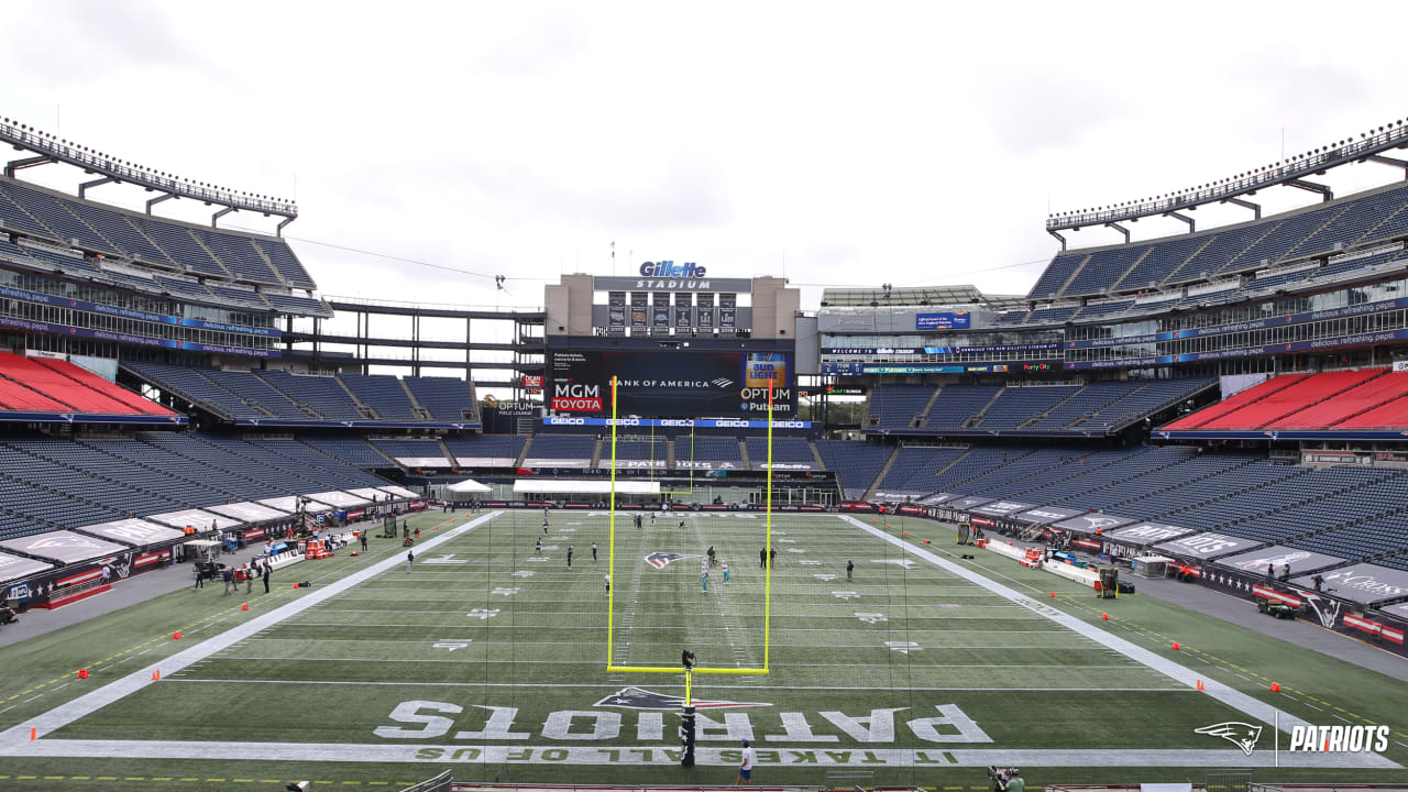 Gillette Stadium unveils new video board during Patriots practice