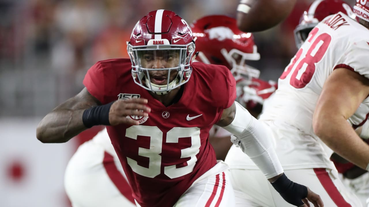 Welcome Back, Arkansas Razorback: Patriots Re-Sign Defensive End Trey  Flowers - Sports Illustrated New England Patriots News, Analysis and More