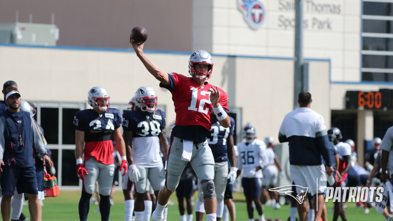 Tom Brady, Mike Vrabel talk trash at Patriots-Titans joint