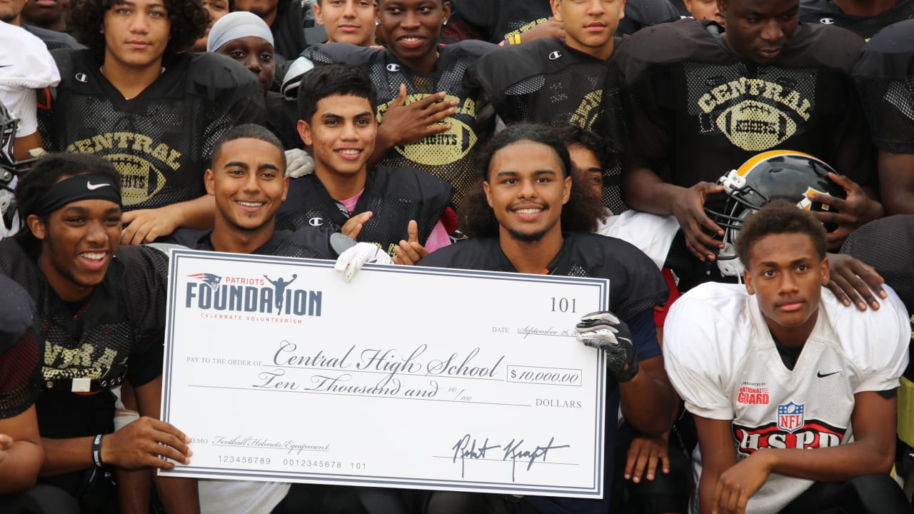 Patriots make donation to Central High Football Team