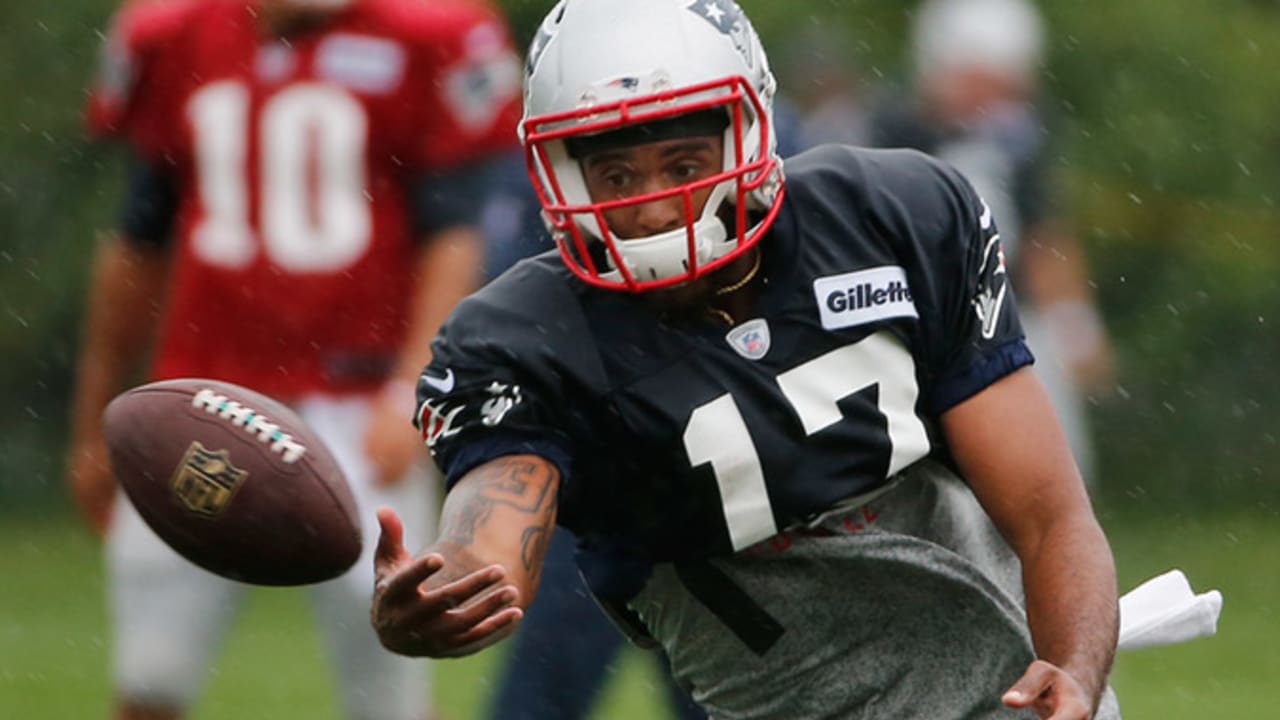 Aaron Dobson active, Kenbrell Thompkins inactive for Patriots