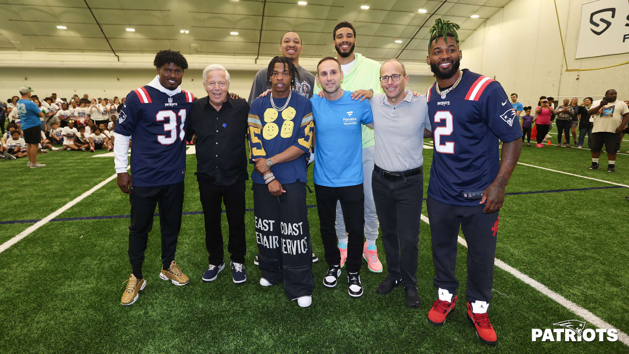 Patriots owner Robert Kraft donates Super Bowl ring to 'All-In Challenge'