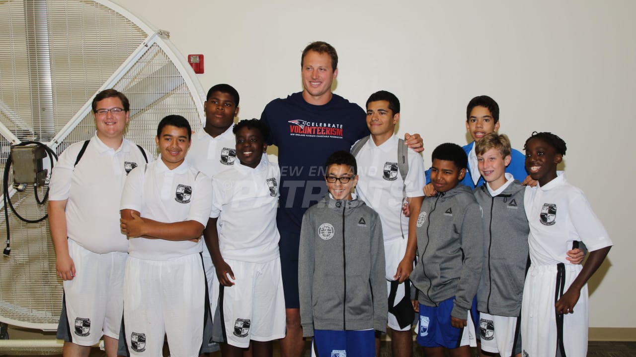 Nate Solder donates game jersey for Childhood Cancer Awareness Month