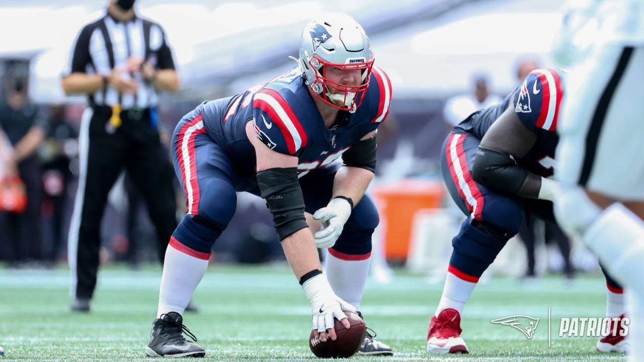 Patriots center David Andrews appears to have avoided major hand