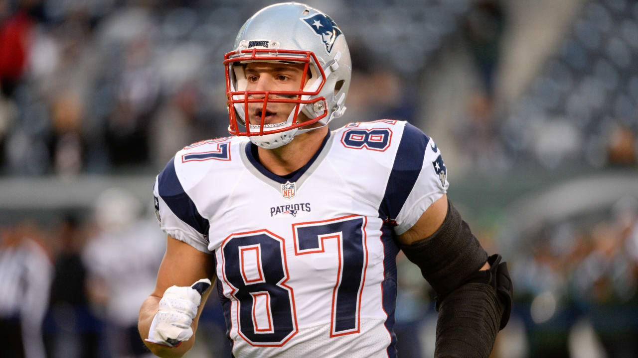 Pats claim Corral off waivers, Thornton on injured reserve