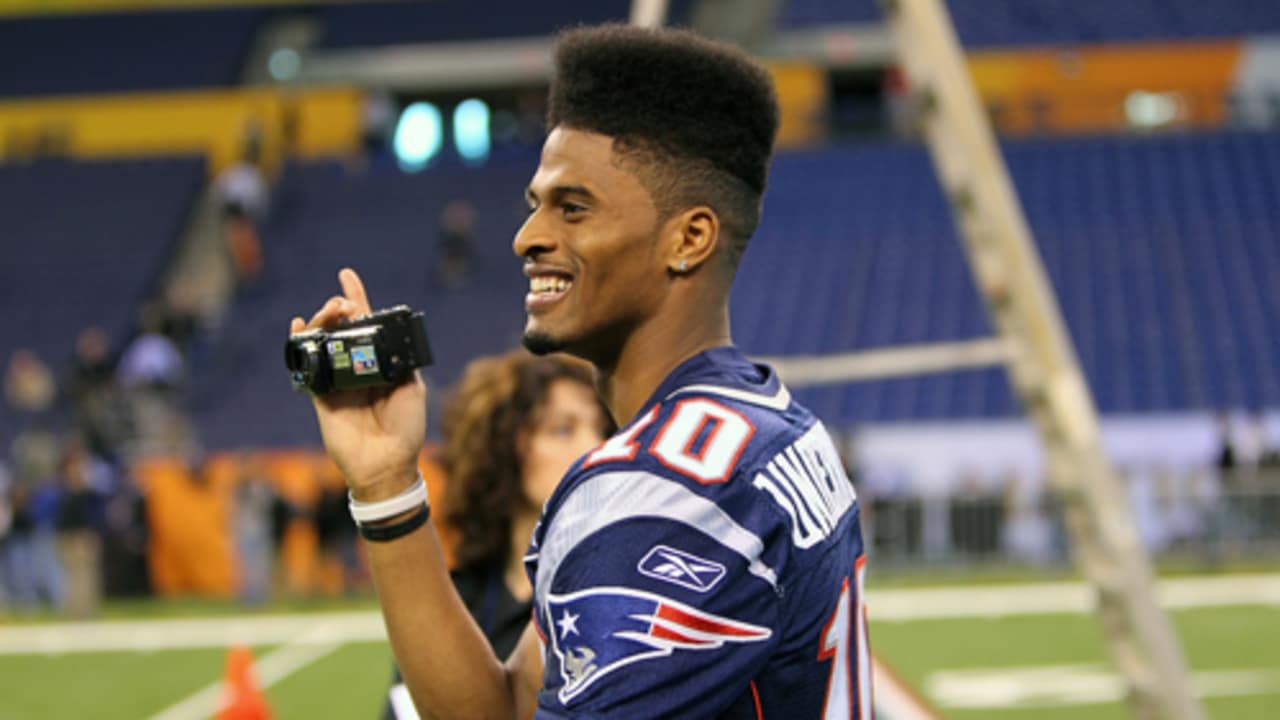 Patriots sign seven players to future contracts