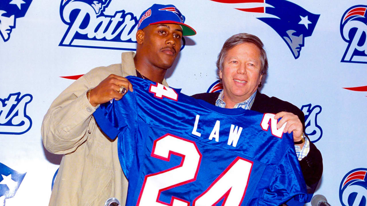 Throwback Photos: Best Patriots rookie jersey ceremony moments of