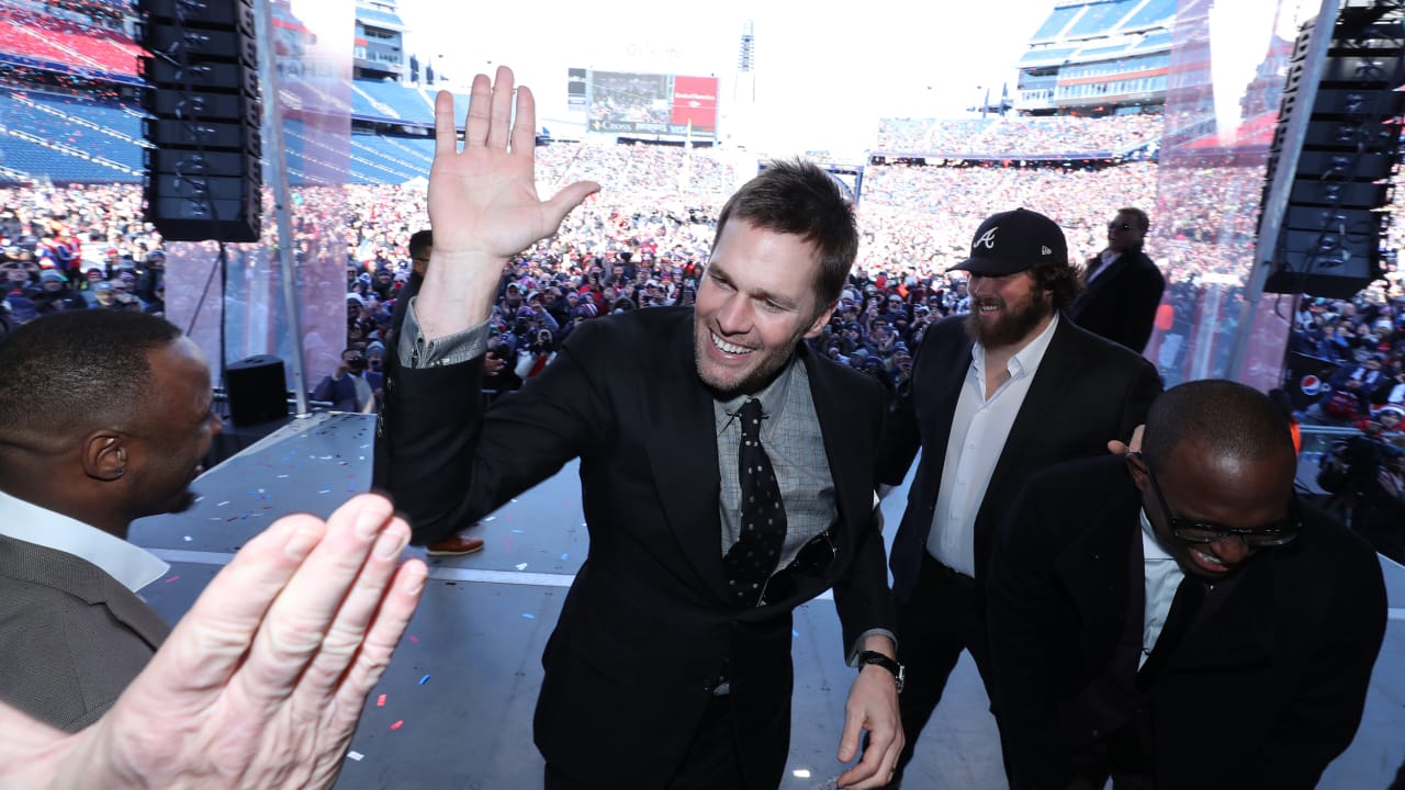 Tom Brady Caps Off Super Bowl LIII Rally With Another Mic Drop