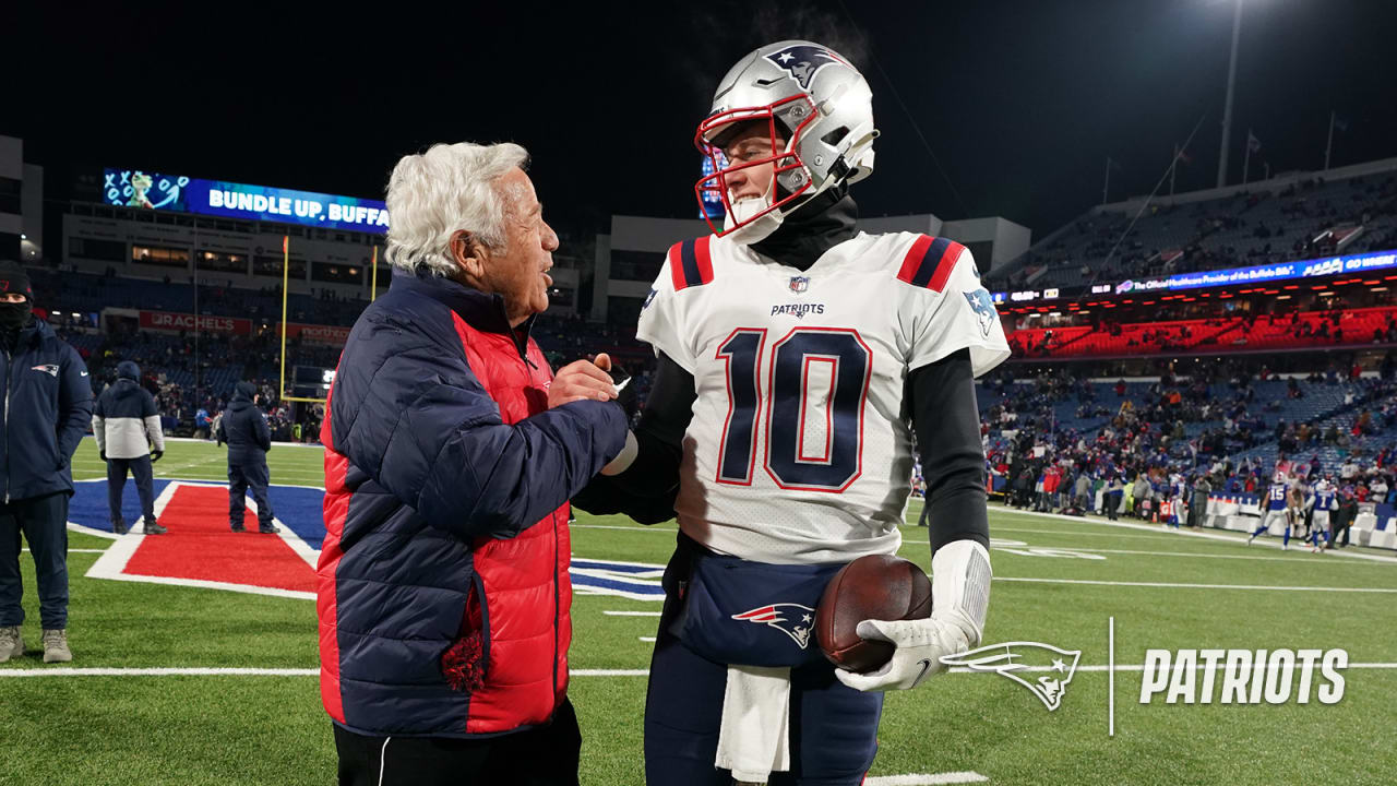 Bill Belichick gives Mac Jones high praise following win vs. Jaguars