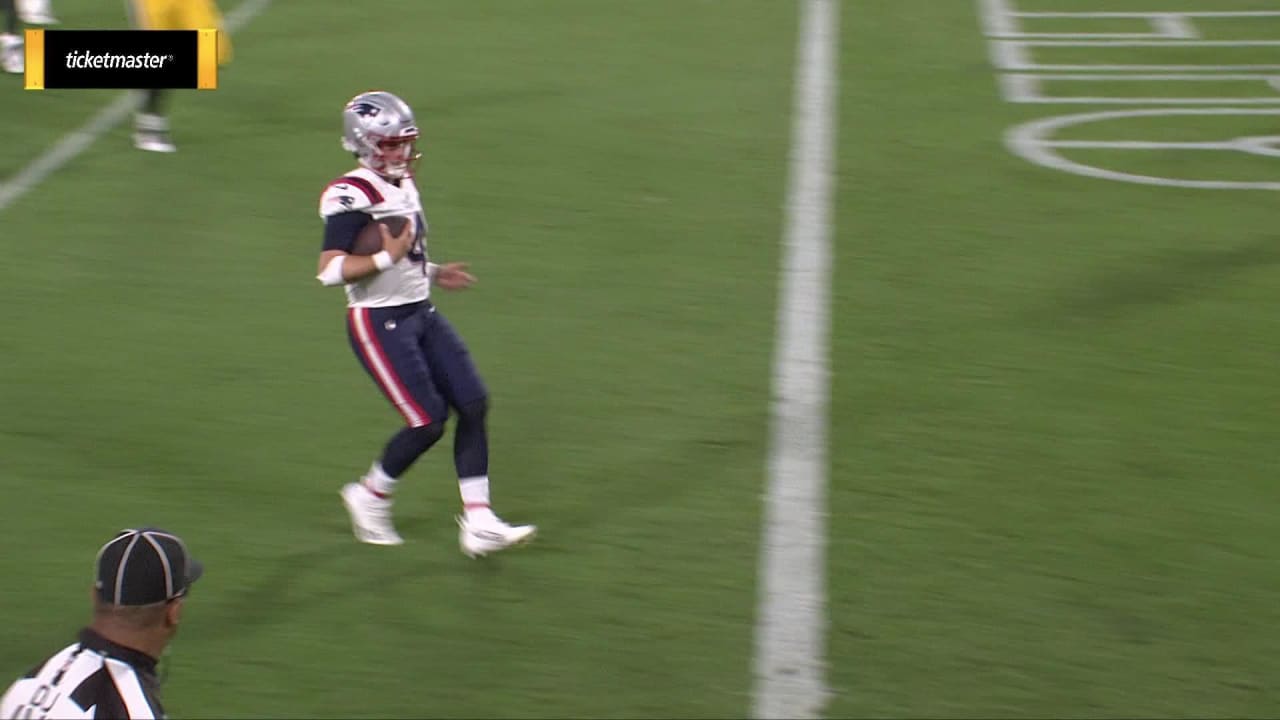 New England Patriots quarterback Bailey Zappe shows touch on 22-yard  back-shoulder loft to wide receiver DeVante Parker