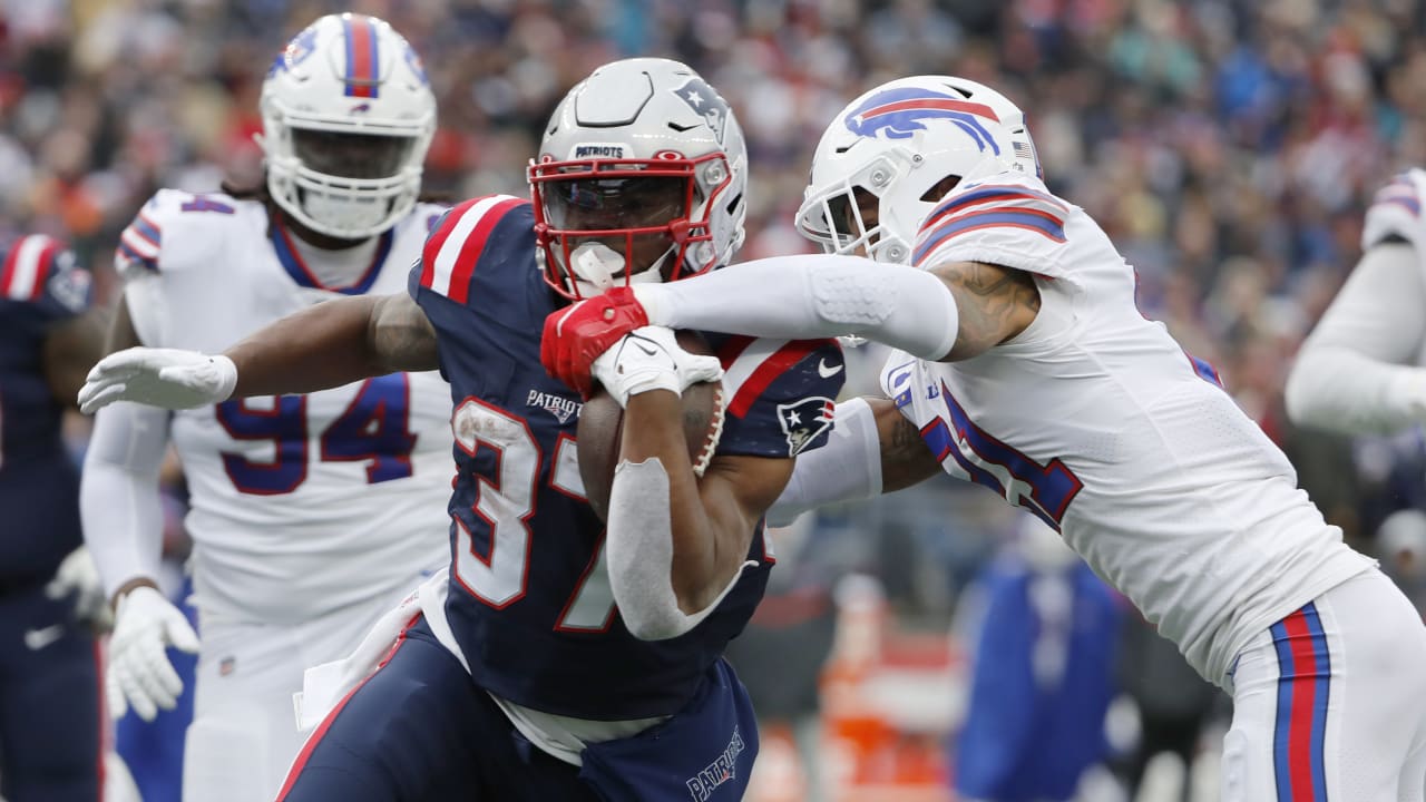 Bills DE Hughes fined for unsportsmanlike conduct 