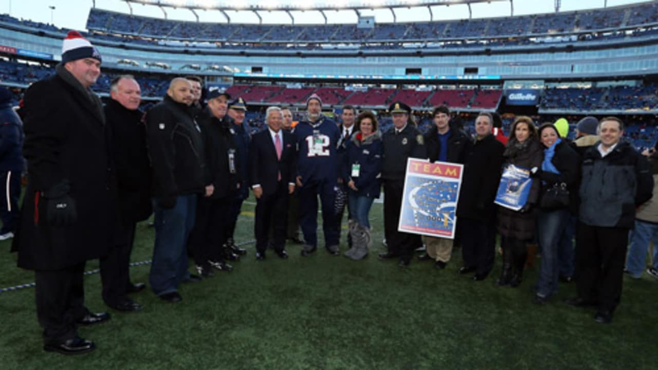 Revs president Brian Bilello talks fans at Gillette with Zolak