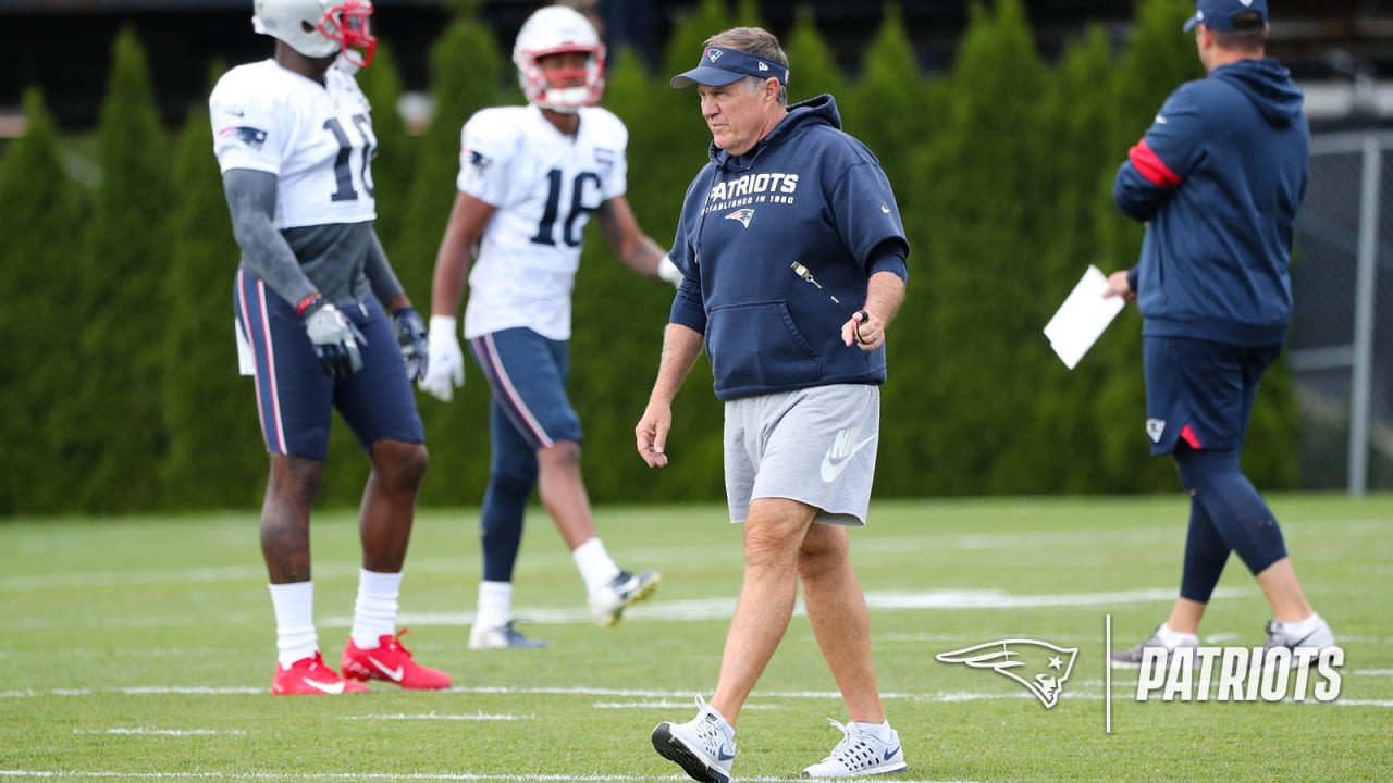Belichick, Pats vets ready for camp grind
