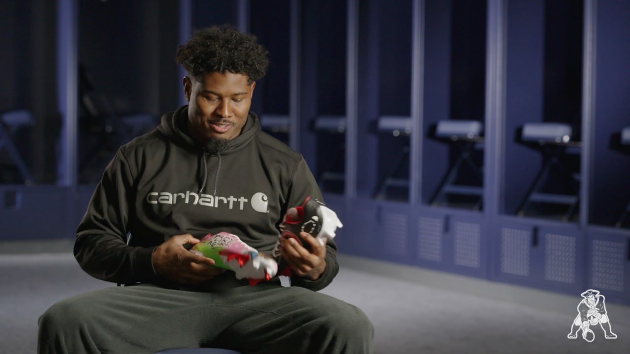 Thieves Steal Mike Davis' Atlanta Falcons 'Cause Cleats' Honoring