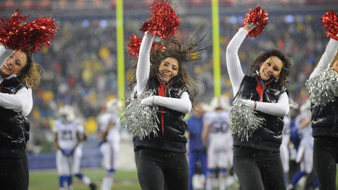 cheerleaders-perform-during-patriots-bills-game