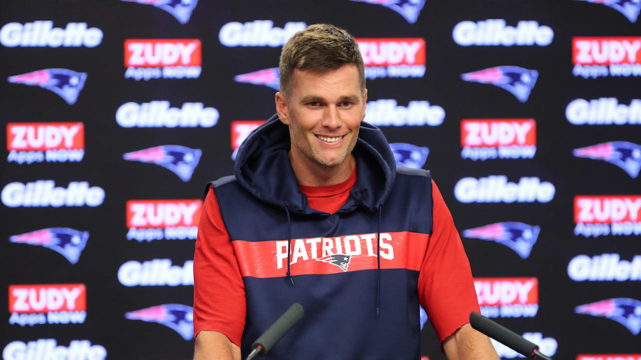 Patriots unearth Tom Brady's first conference call with reporters after New  England drafted him in 2000 - CBS Boston