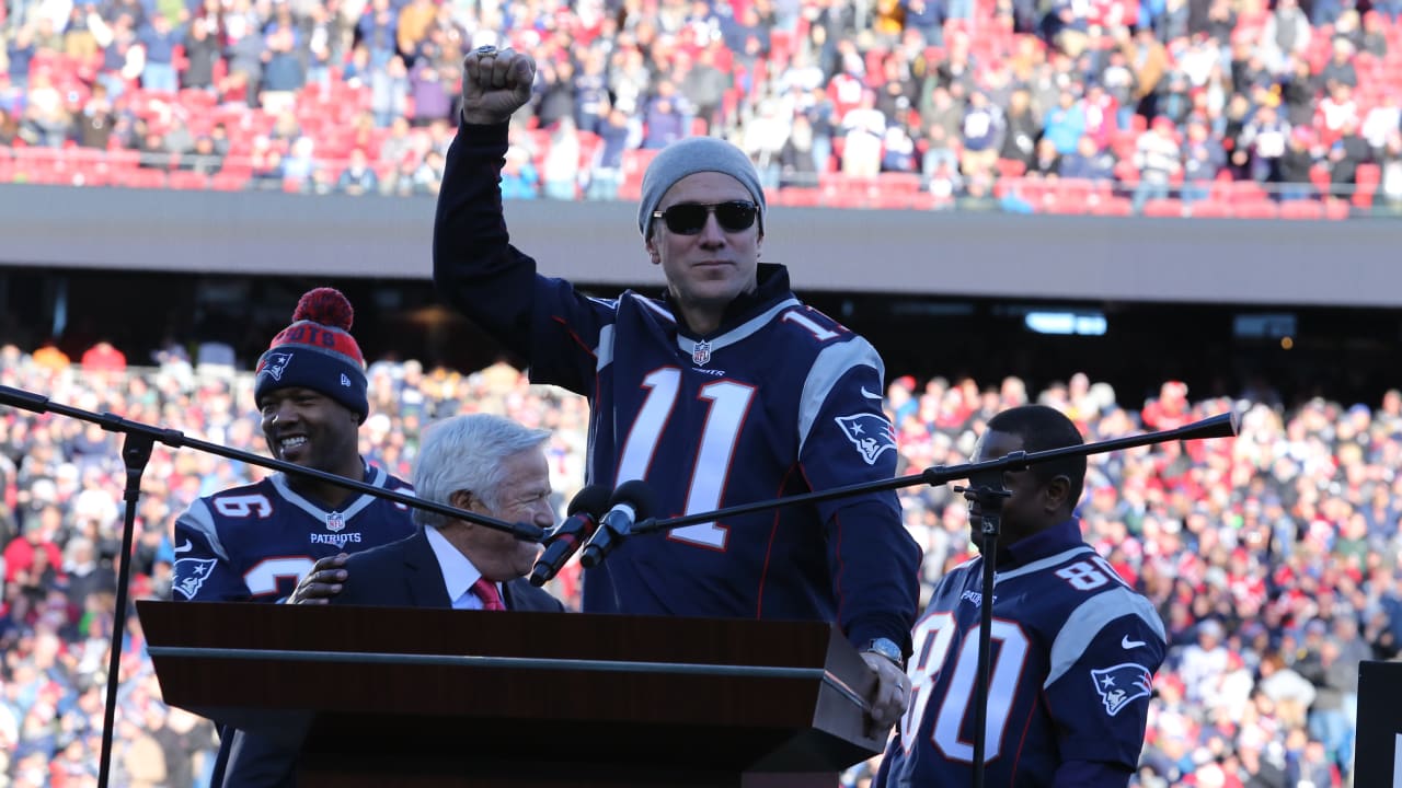 A steady stream of New England Patriots fans buy Super Bowl LIII