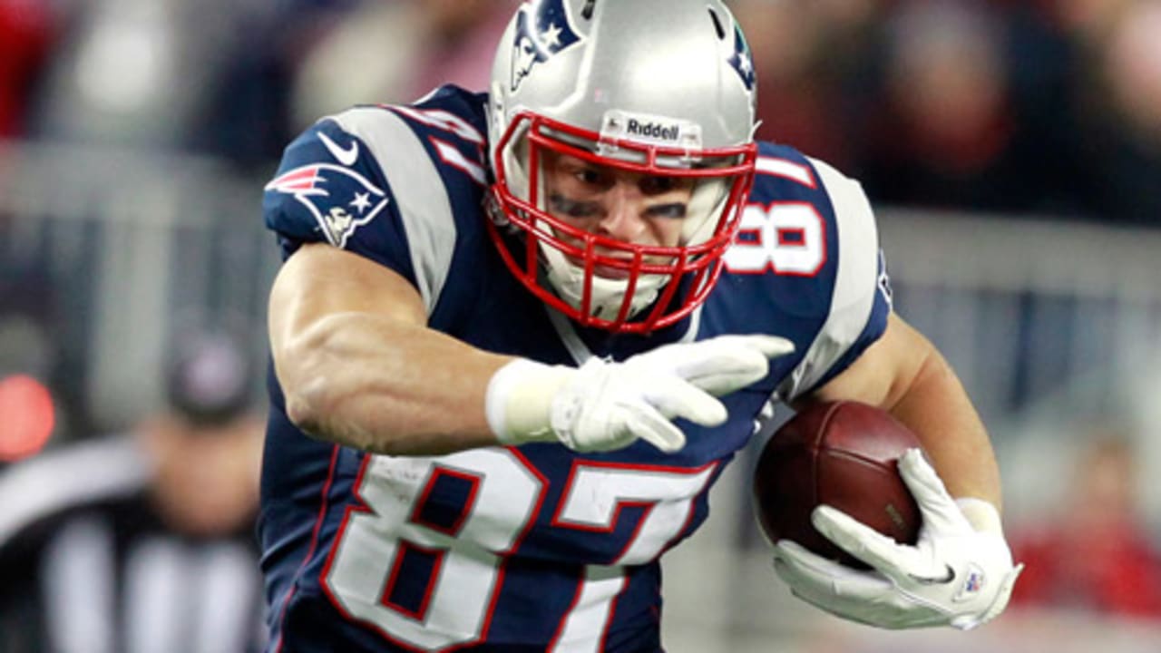 Gronkowski Sets Mark, Patriots Top Redskins 34-27