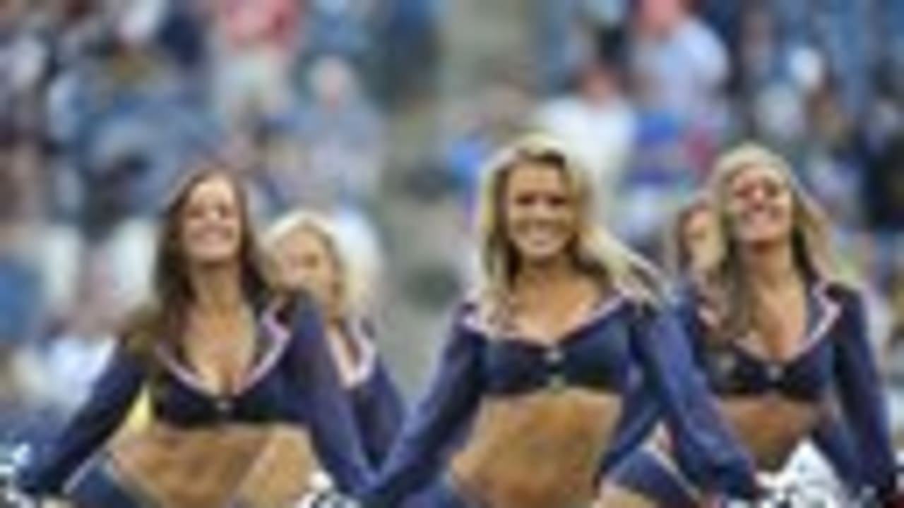 Denver Broncos Cheerleaders (73 pics)