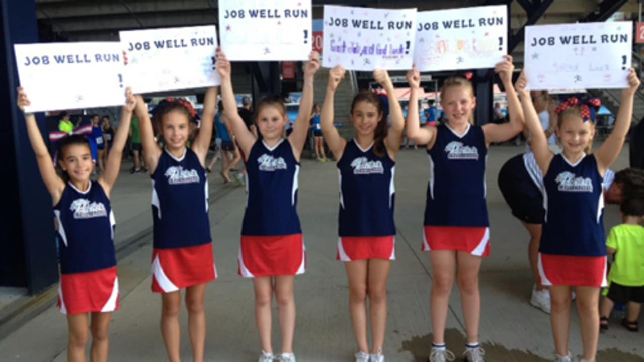 Junior Patriots Cheerleaders at the Harvard Pilgrim Finish at the 50