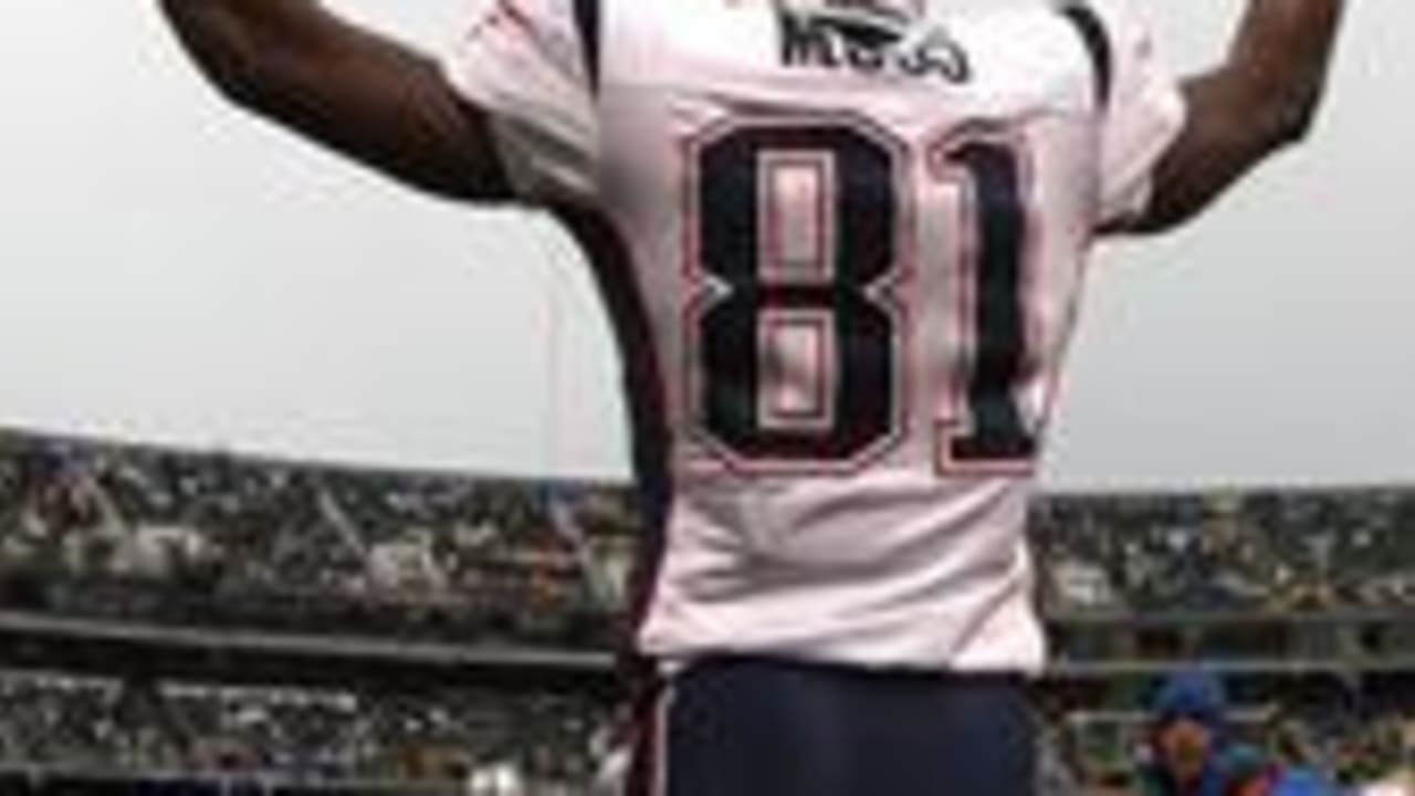 Randy Moss reveals he had chance to return to Patriots before