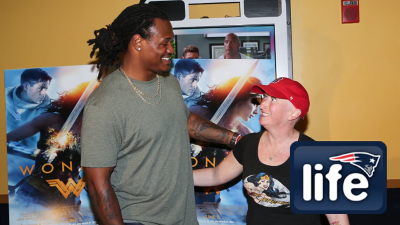 Dont’a Hightower celebrates ‘Wonder Women’