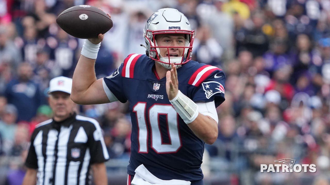 Patriots' Mac Jones will start at quarterback Sunday, ESPN says