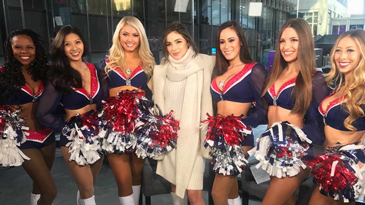 Patriots Cheerleader Goes Viral During Week 1 Loss - The Spun: What's  Trending In The Sports World Today