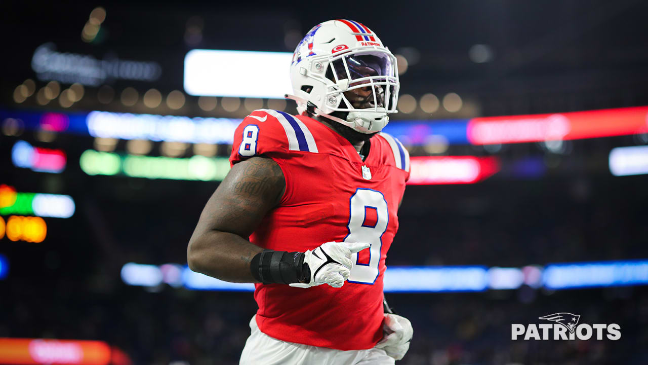 Report Ja'Whaun Bentley latest to receive extension