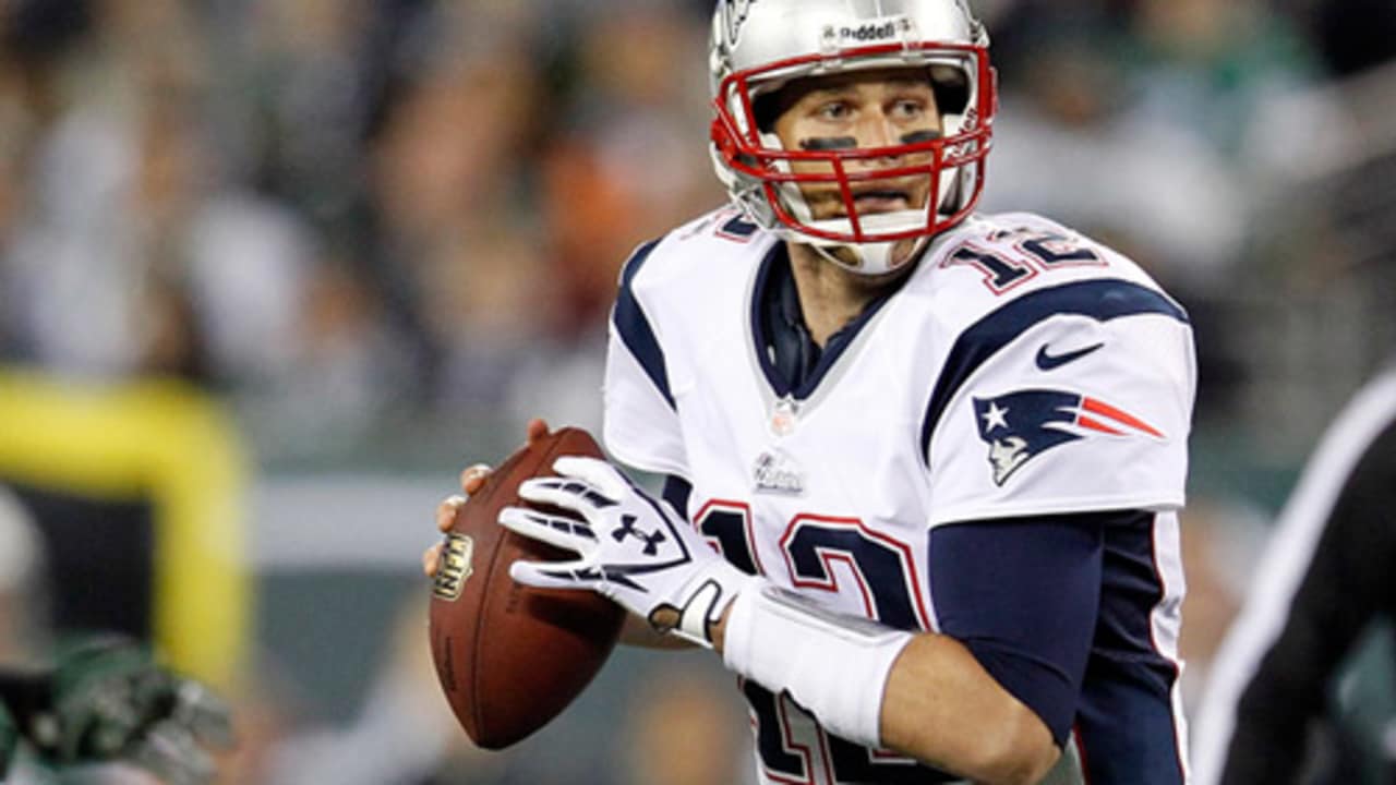 Brady, High-Scoring Patriots Embarrass Jets 49-19