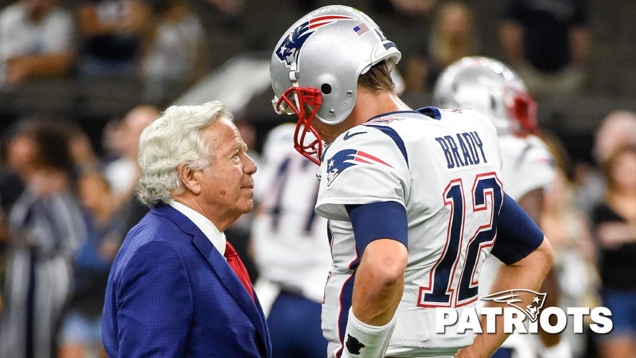 Robert Kraft open to one-day contract for Brady