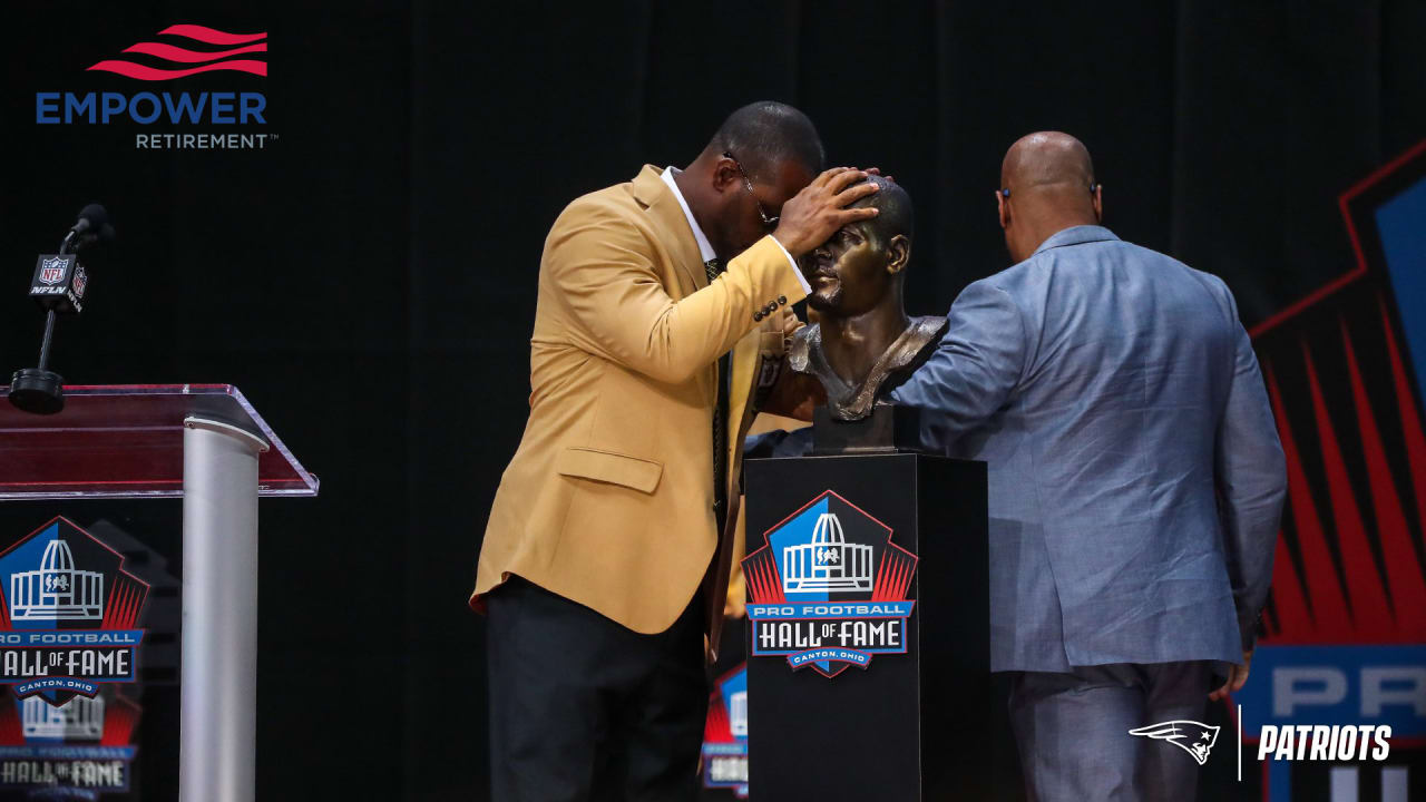 Ty Law Delivers Emotional Speech at Pro Football Hall of Fame