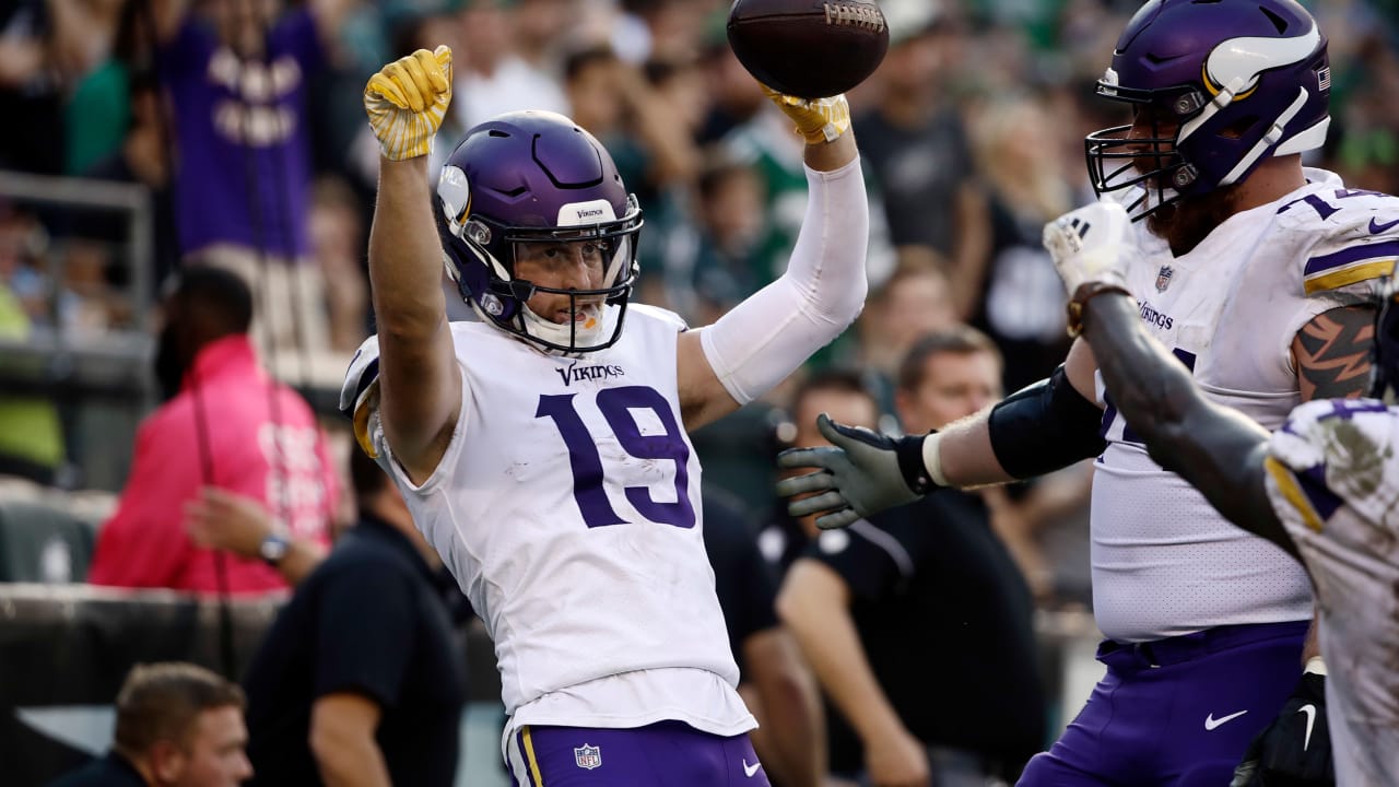 Vikings at Bears picks: Minnesota defense is licking its chops