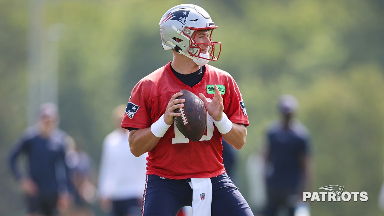 New England Patriots QB Mac Jones' offseason conditioning evident to  teammates -- 'He's in the best shape of his life' - ESPN