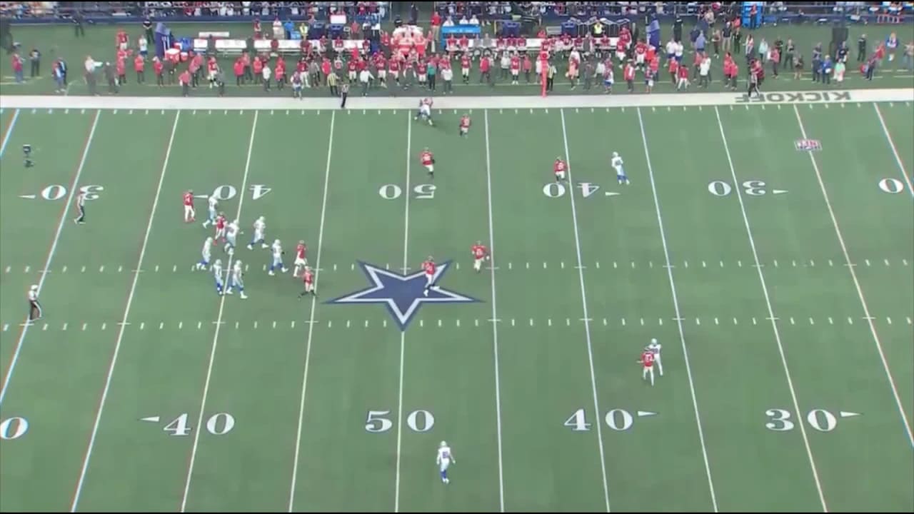 Film Review: What Will Ezekiel Elliott Bring to the Patriots Offense?