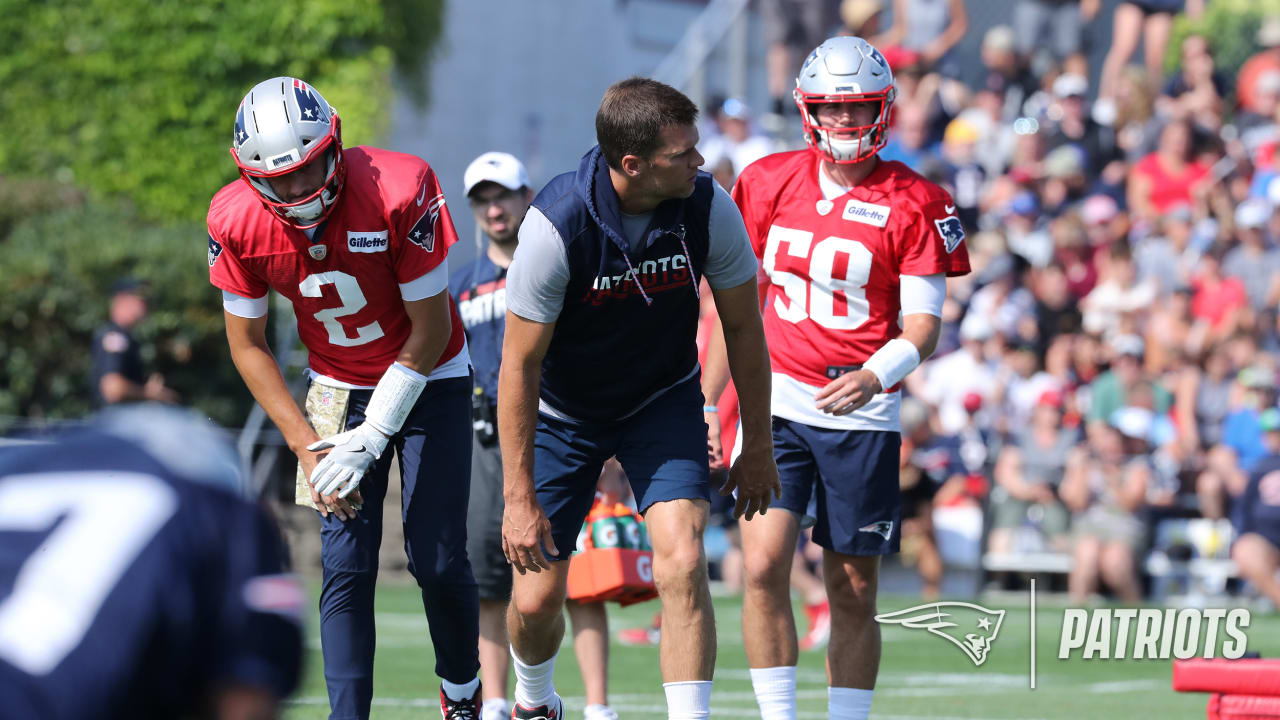 Tom Brady takes field at Patriots training camp, Bill Belichick