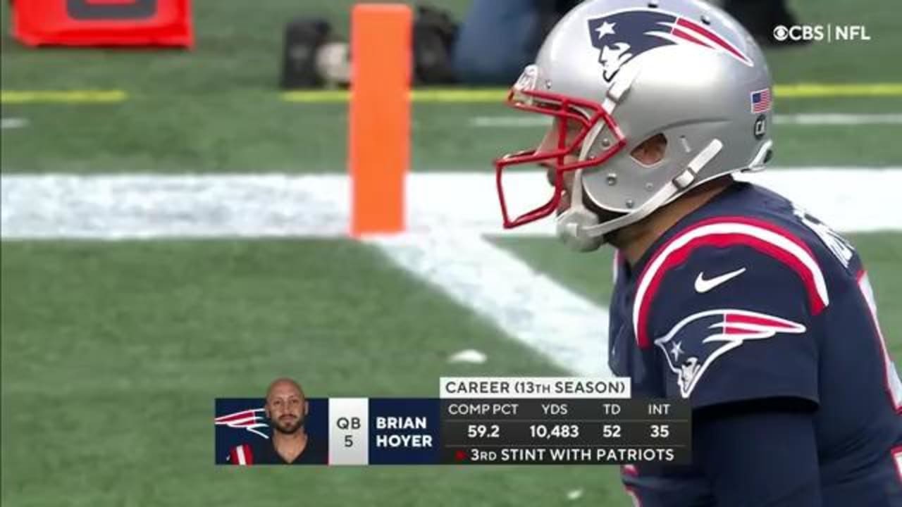 New England Patriots quarterback Brian Hoyer (5) tosses the ball