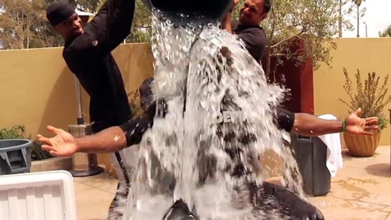 The Buffalo Bills Do The ALS Ice Bucket Challege [VIDEO]