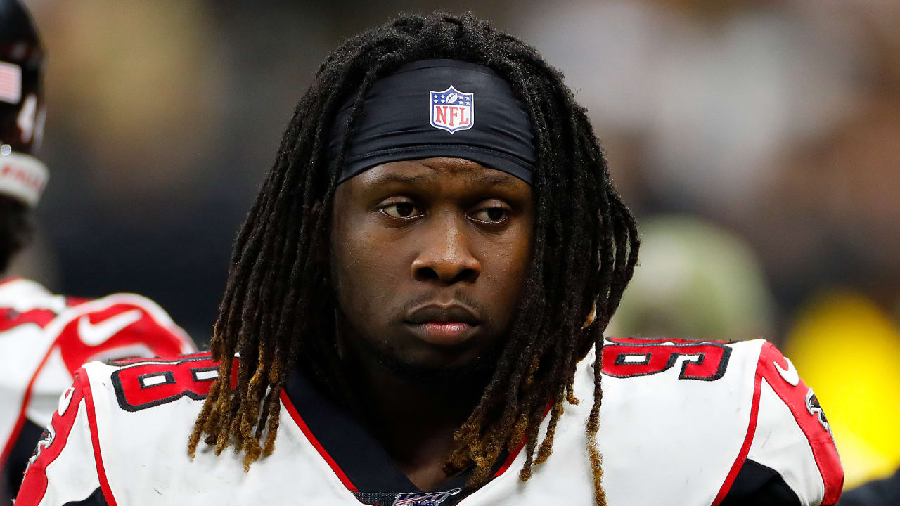 49ers Claim Takk McKinley